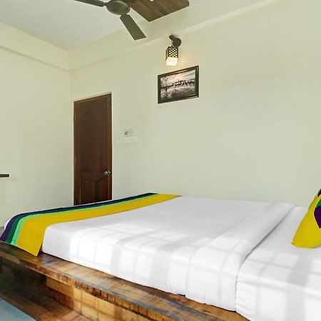 Itsy Hotels Colors Stay Chikmagalur Exterior photo