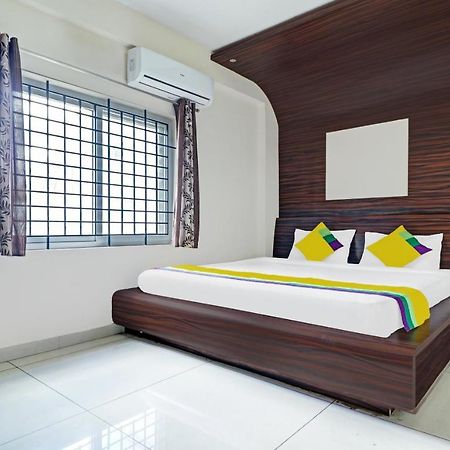 Itsy Hotels Colors Stay Chikmagalur Exterior photo